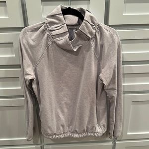 Lulu pullover with ruffle collar, size 8